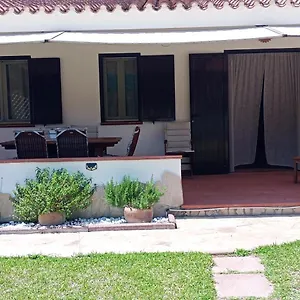 Casa Vacanza , Porto Pino Italia